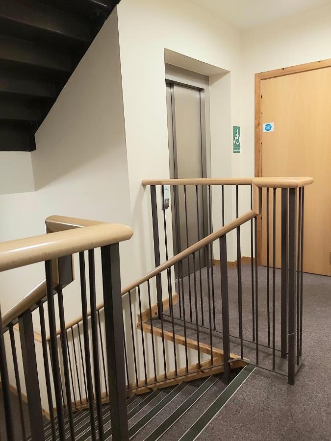 Inverness City Centre Apartment With Elevator And Google Chromecast エクステリア 写真
