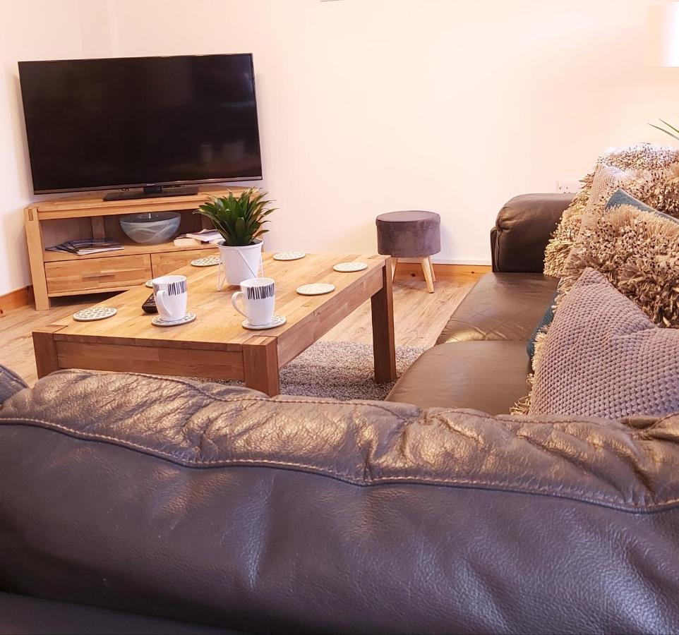 Inverness City Centre Apartment With Elevator And Google Chromecast エクステリア 写真